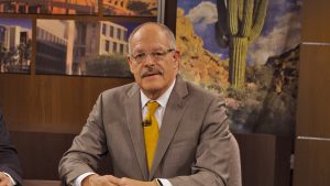 Horizonte's host Jose Cardenas