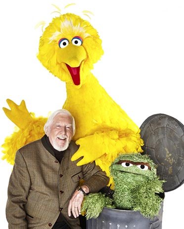Caroll Spinney, Big Bird, and Oscar the Grouch (Photographer: Gil Vaknin)