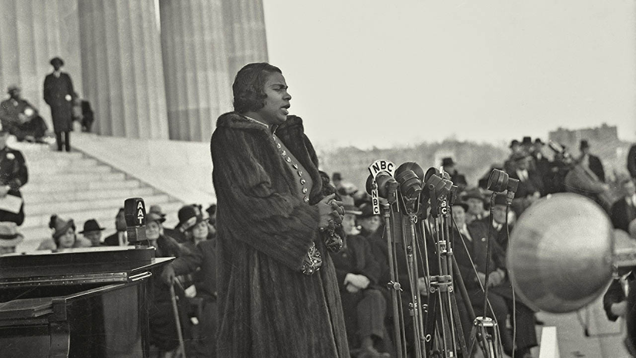 Marian Anderson singing at the Lincoln Memorial in Washington, D.C. on Easter Sunday, 1939.
