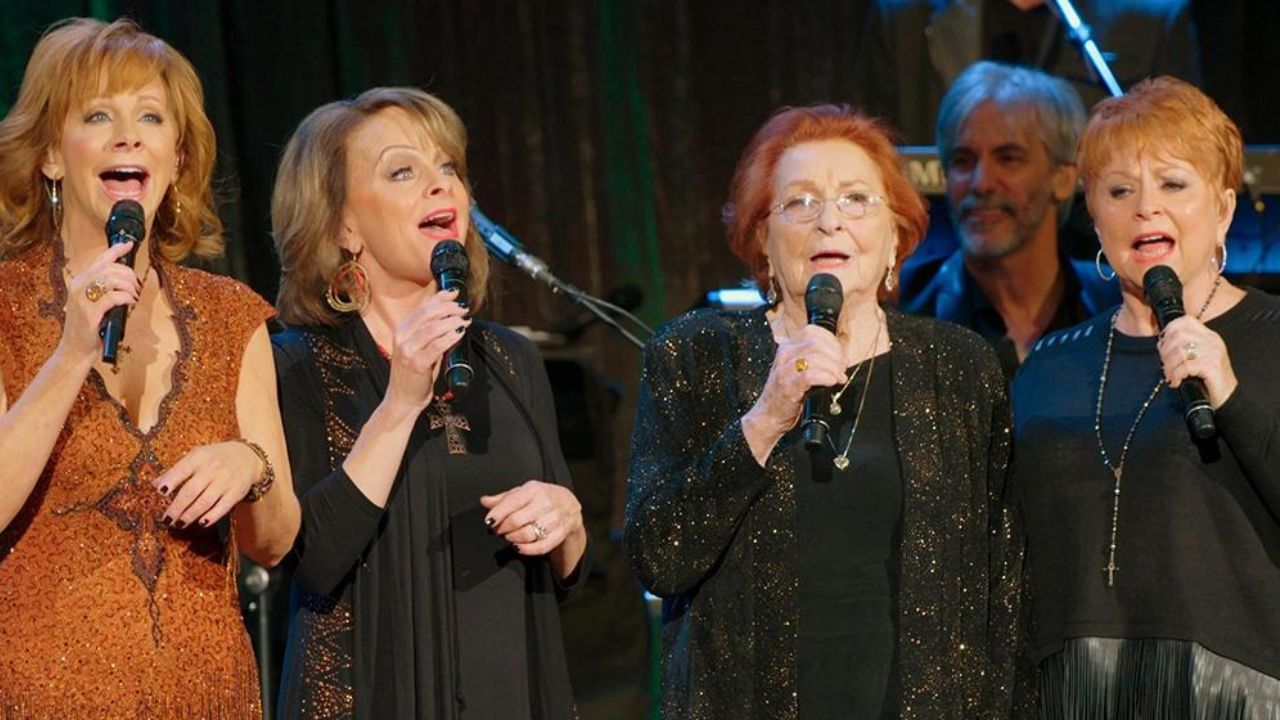 Reba McEntire My Chains Are Gone Hymns and Gospel Favorites