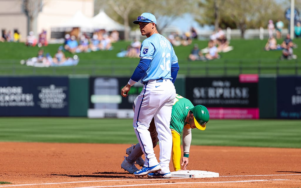 Kc royals cheap green jersey