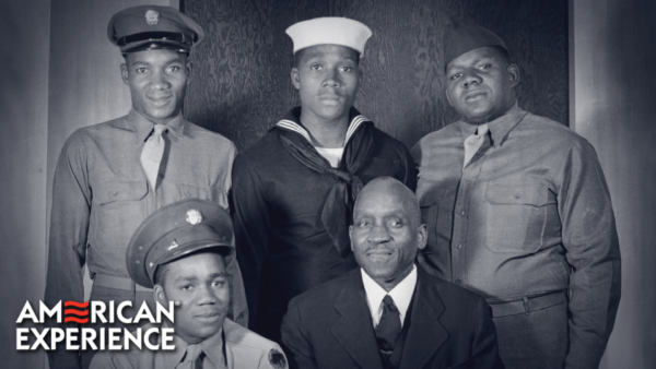 Veterans posing for a photo