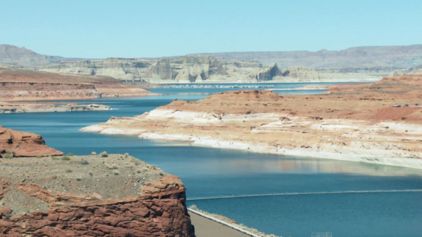 A picture of a lake in Arizona