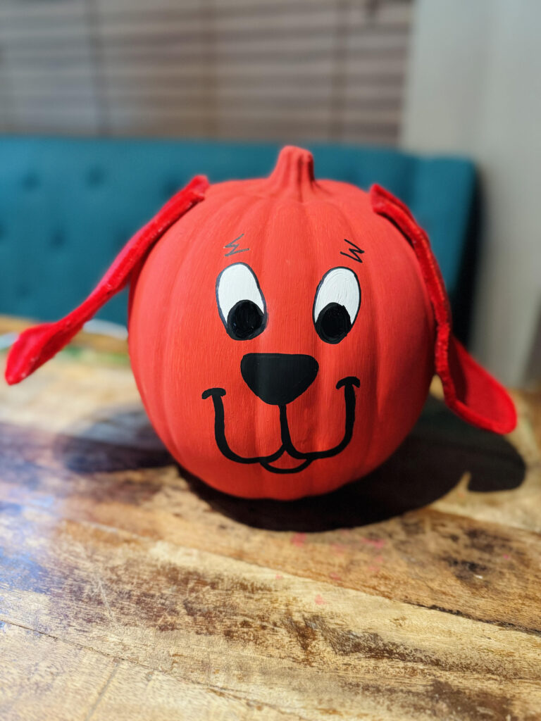 Clifford the big red dog pumpkin