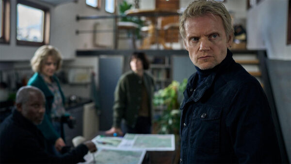 Marc Warren from Van der valk