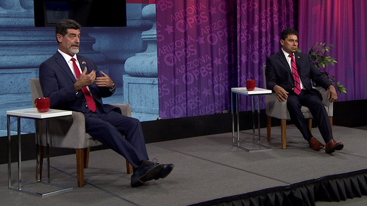 Daniel Butierez and Jorge Rivas debate on the set of