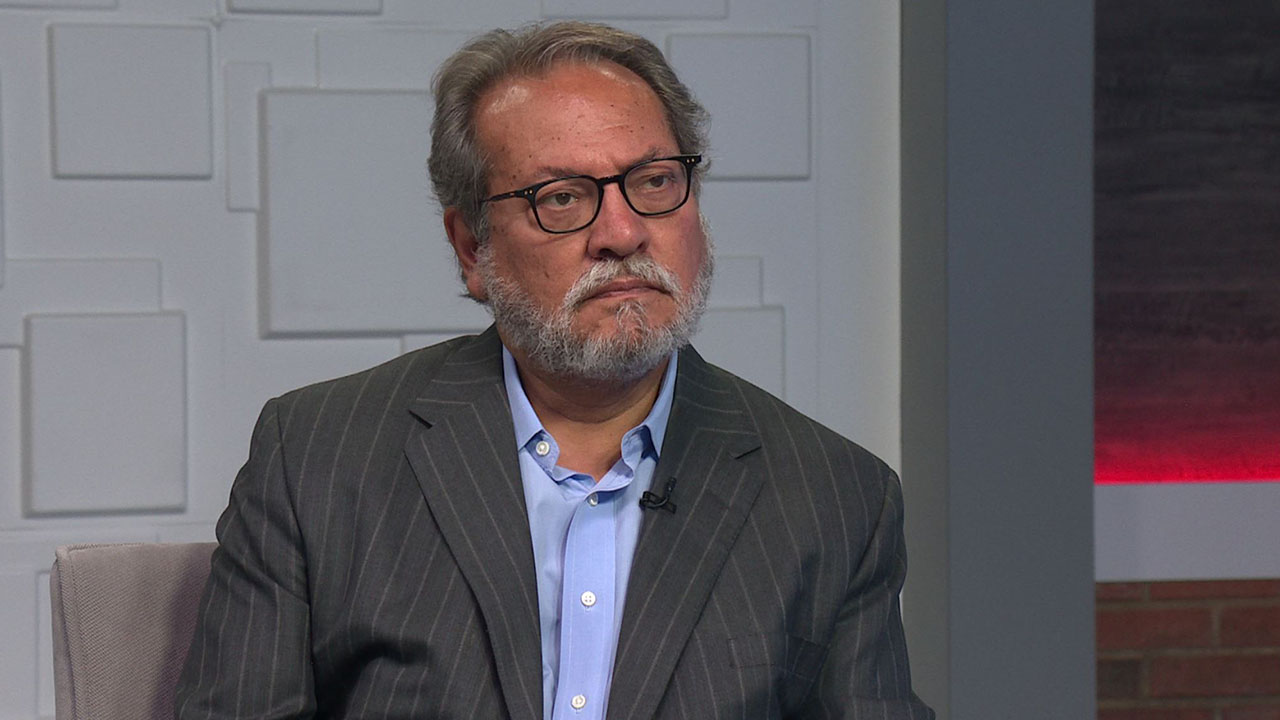 Ted Simons on the set of 