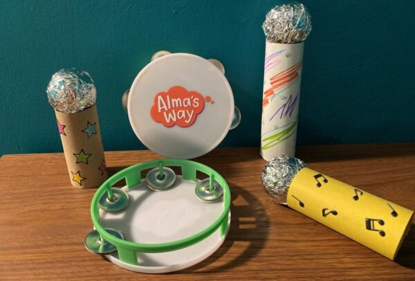 DIy microphone with tamborines