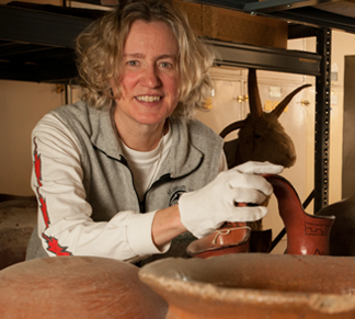 Dr. Kelley Hays-Gilpin