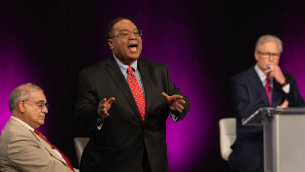 Influential figures in Arizona lawmaking discussing birthright citizenship