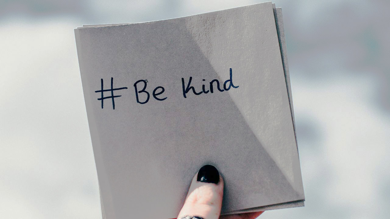 A Post-it note with the words 