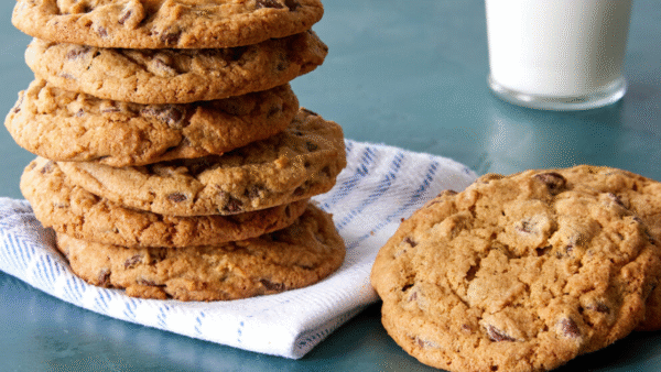 Extraordinary Chocolate Chip Cookie