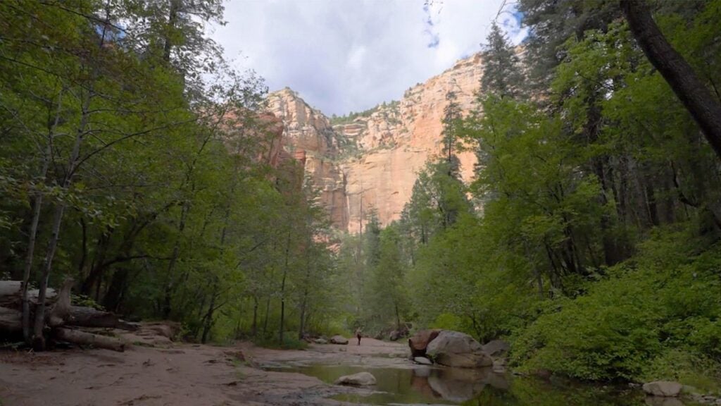 A mountainous landscape on an Arizona hiking trail